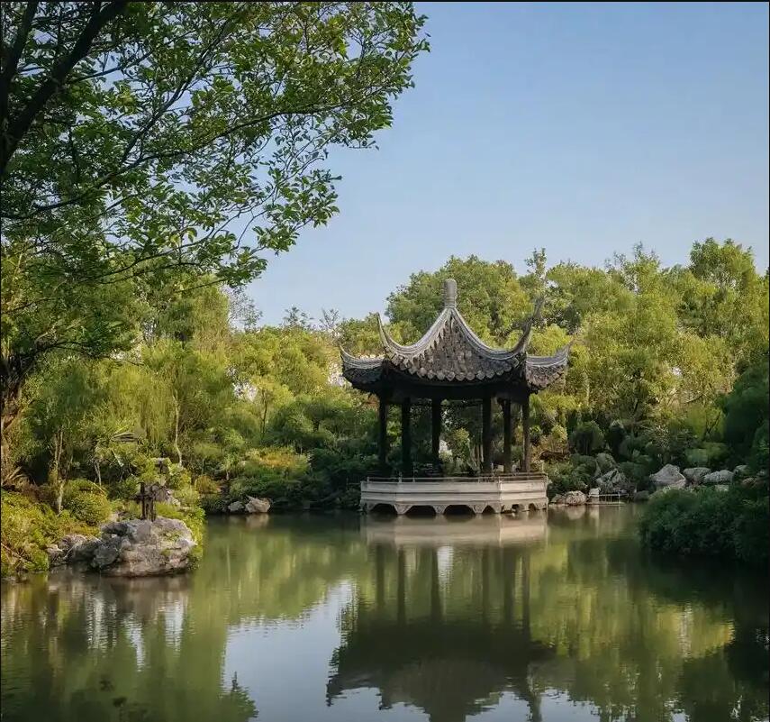 鹿寨县花留土建有限公司